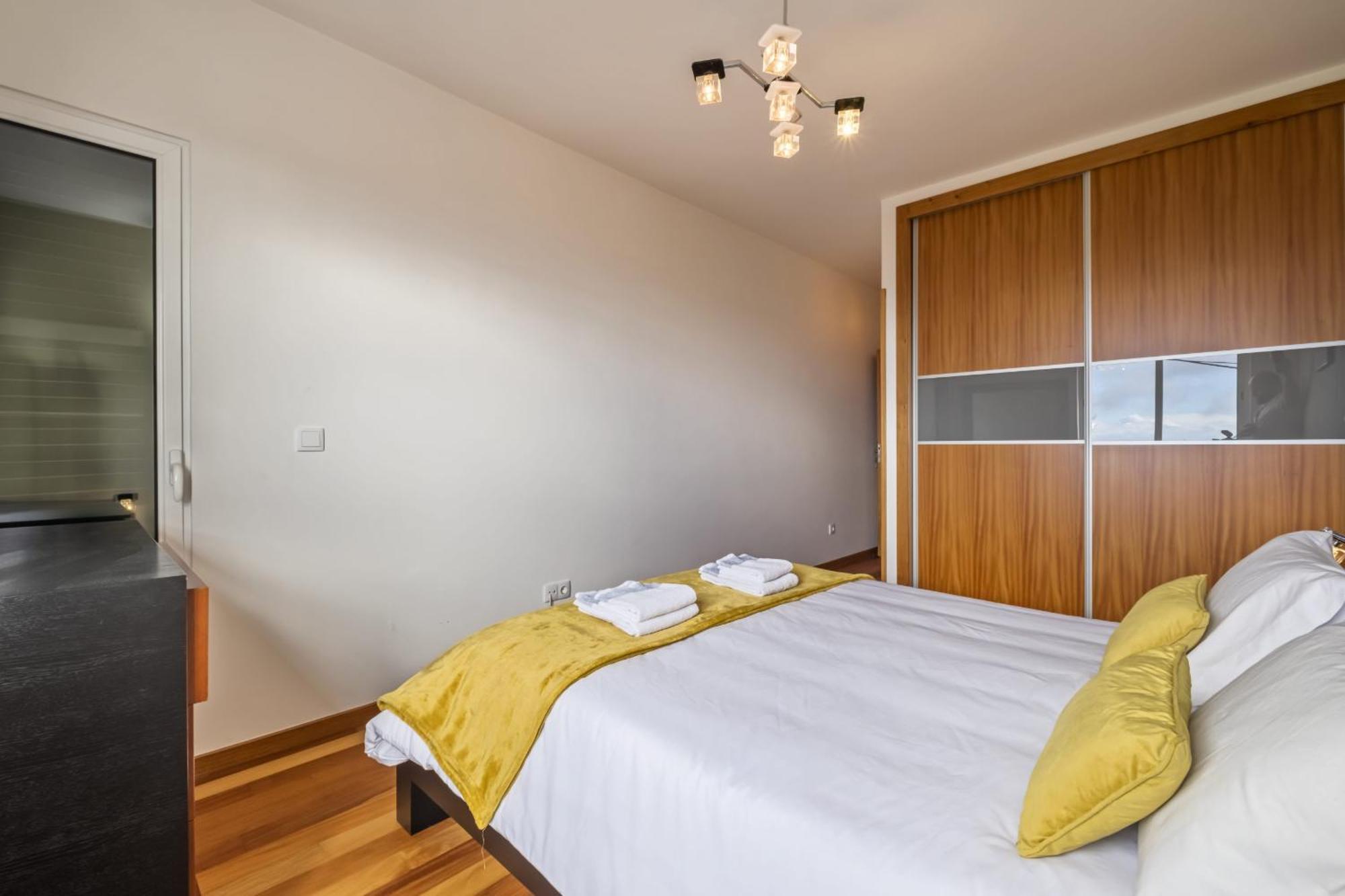 Canico Center By Zest And Guest * Santa Cruz (Madeira)