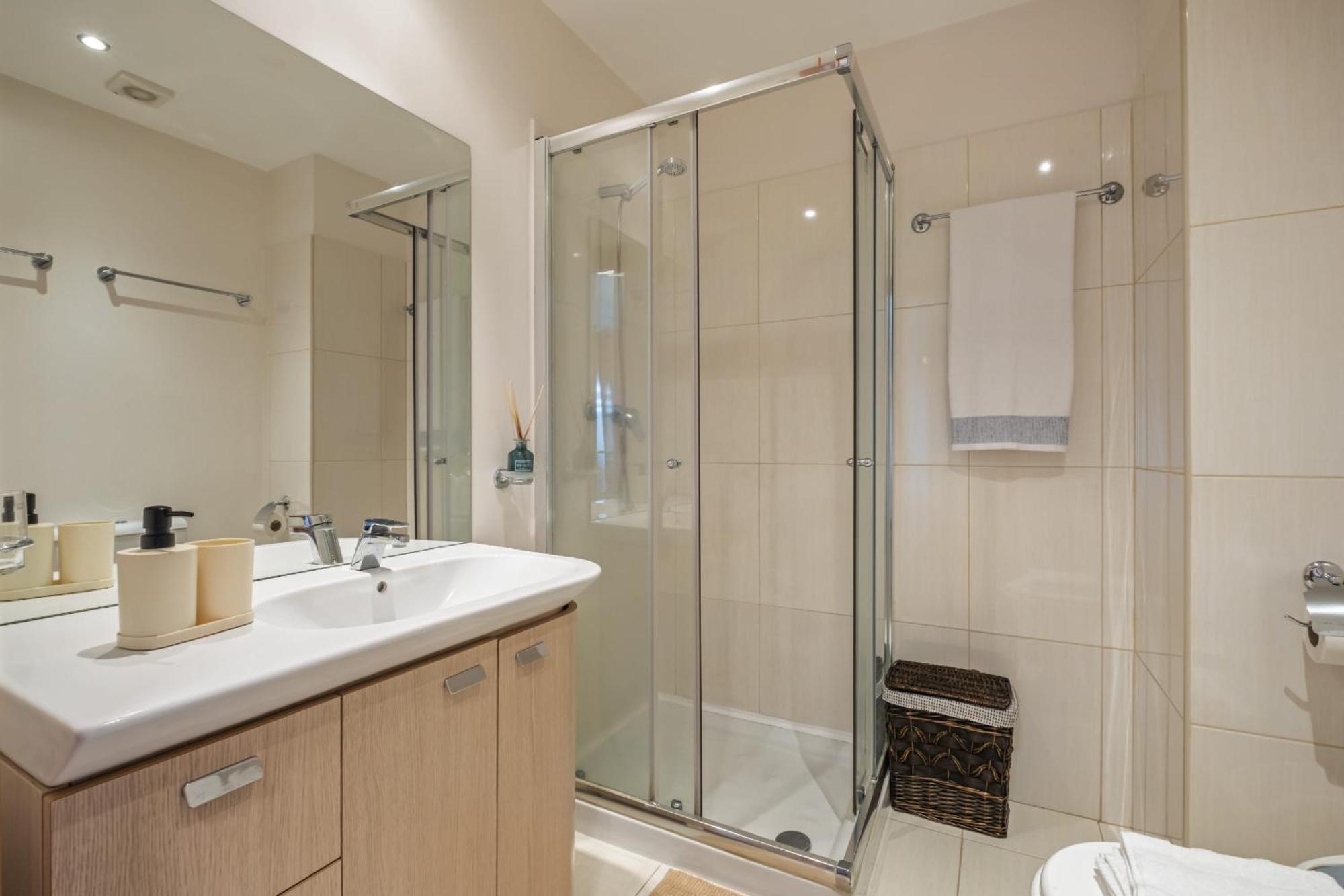 Apartment Canico Center By Zest And Guest Santa Cruz (Madeira)